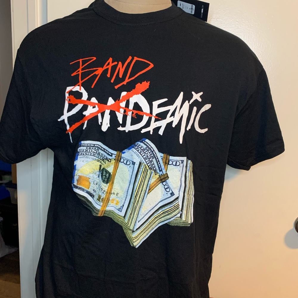 Fashion Nova Men.Black T-Shirt with Money Graphic Xl
